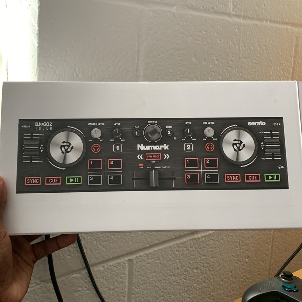 Numark Dj2Go2 Touch - Picture 2 of 3